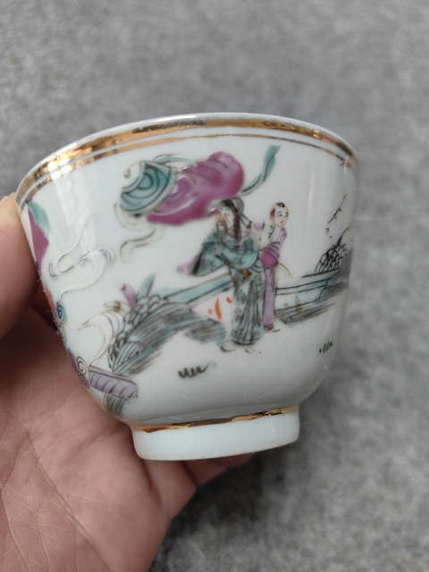 古玩陶瓷粉彩杯拍賣，當前價格800元