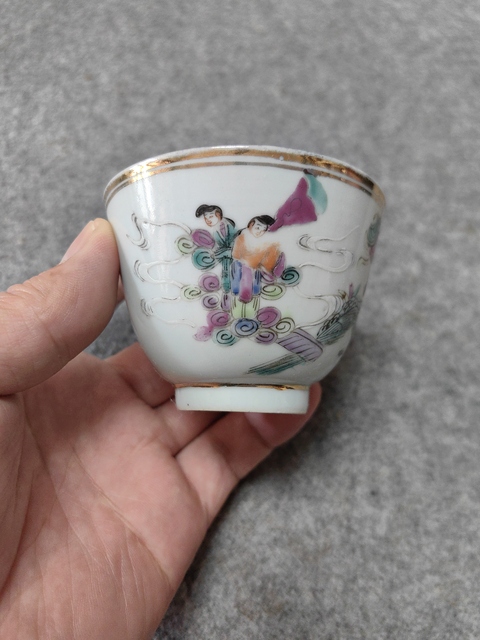 古玩陶瓷粉彩杯拍賣，當前價格800元