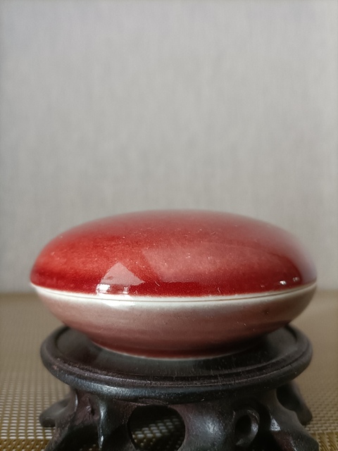 古玩陶瓷紅釉蓋盒拍賣,當前價格2580元