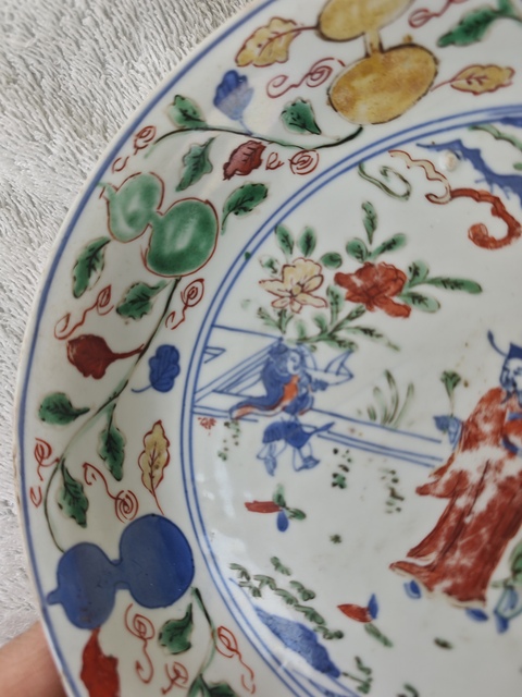 古玩陶瓷青花五彩盤(pán)拍賣(mài)，當(dāng)前價(jià)格100000元