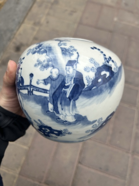 古玩陶瓷人物紋青花蓋罐真品鑒賞圖