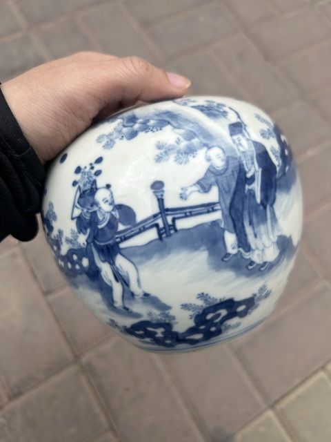 古玩陶瓷人物紋青花蓋罐真品鑒賞圖