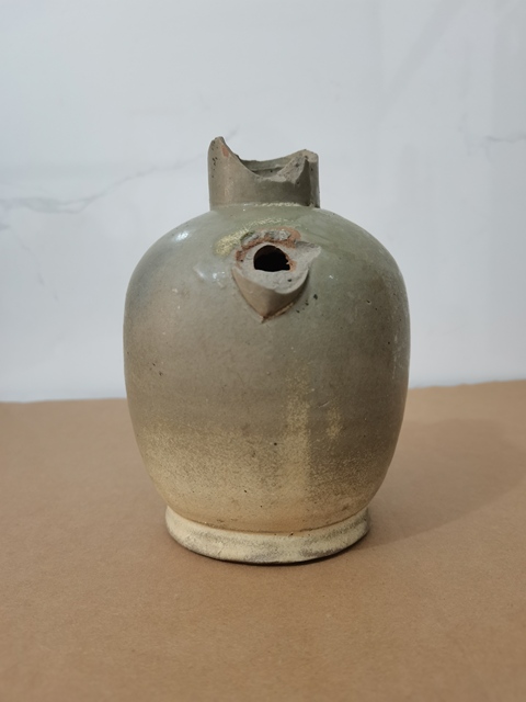 古玩陶瓷越窯青釉執(zhí)壺拍賣,當(dāng)前價(jià)格0元
