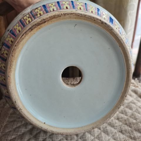 古玩陶瓷花鳥紋花盆真品鑒賞圖