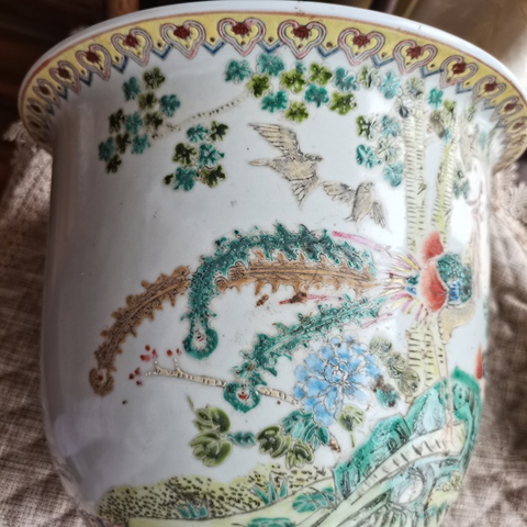 古玩陶瓷花鳥紋花盆真品鑒賞圖