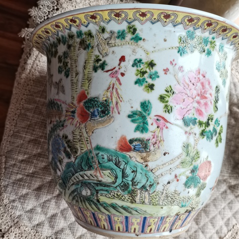 古玩陶瓷花鳥紋花盆真品鑒賞圖