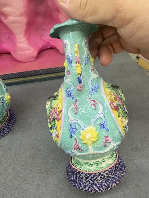 古玩陶瓷龍紋瓶真品鑒賞圖
