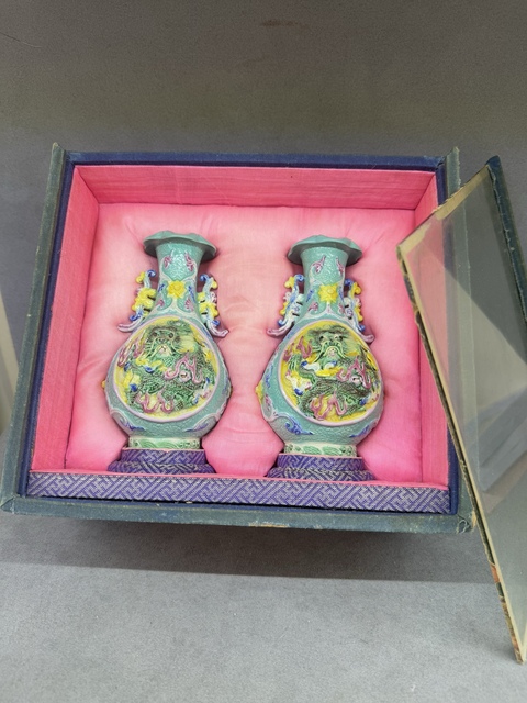 古玩陶瓷龍紋瓶真品鑒賞圖
