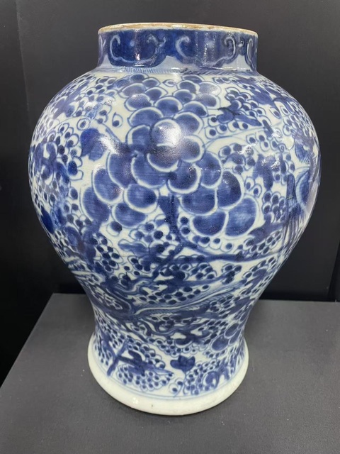 古玩陶瓷清康熙青花鳳穿牡丹紋將軍罐真品鑒賞圖