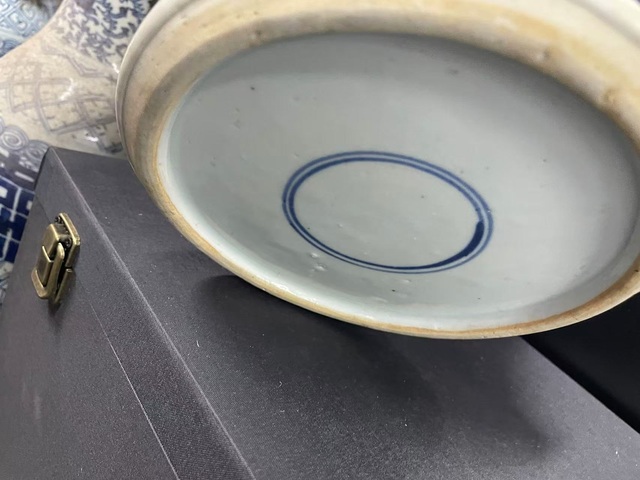 古玩陶瓷清康熙青花鳳穿牡丹紋將軍罐真品鑒賞圖