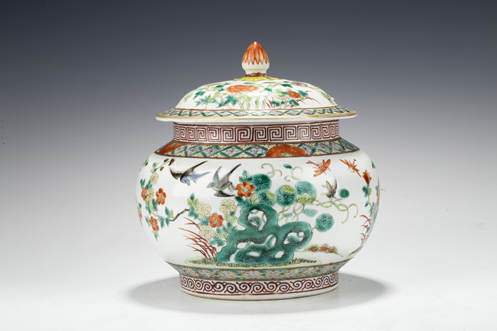 古玩陶瓷晚清·五彩花鳥紋蓋罐真品鑒賞圖