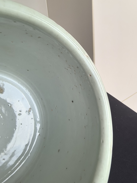 古玩陶瓷豆青釉刻花香爐真品鑒賞圖