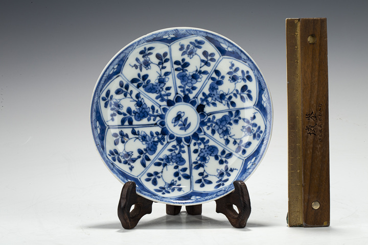 古玩陶瓷晚清·青花開窗花卉紋小盤一對拍賣，當前價格828元