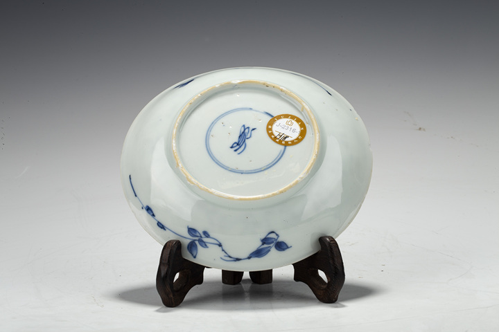 古玩陶瓷晚清·青花開窗花卉紋小盤一對拍賣，當前價格828元