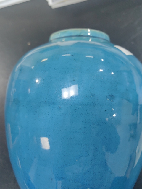 古玩陶瓷孔雀蘭釉罐真品鑒賞圖