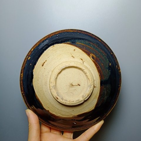 古玩陶瓷元代·磁州窯黑釉鐵銹斑碗真品鑒賞圖