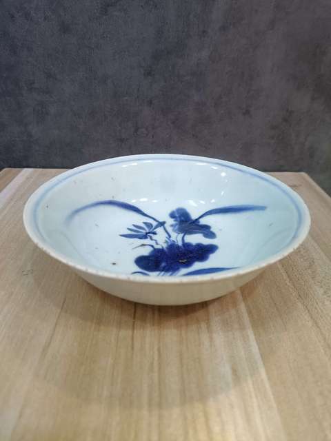 古玩陶瓷花卉紋青花洗拍賣,當前價格1800元