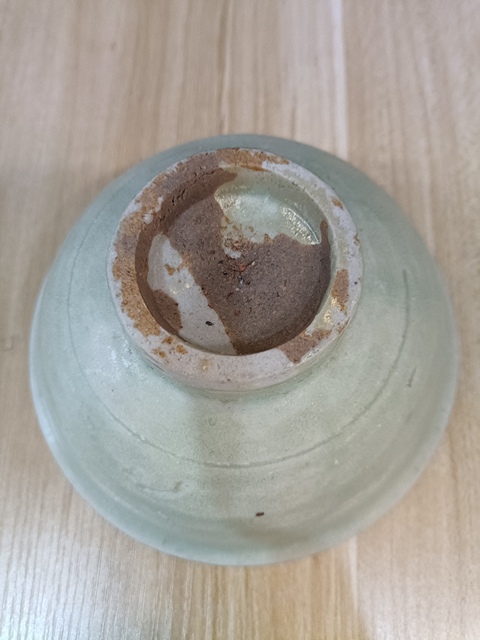 古玩陶瓷龍泉青瓷碗真品鑒賞圖