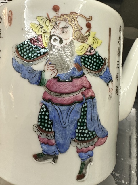 古玩陶瓷粉彩無雙譜人物茶壺，注意品相真品鑒賞圖