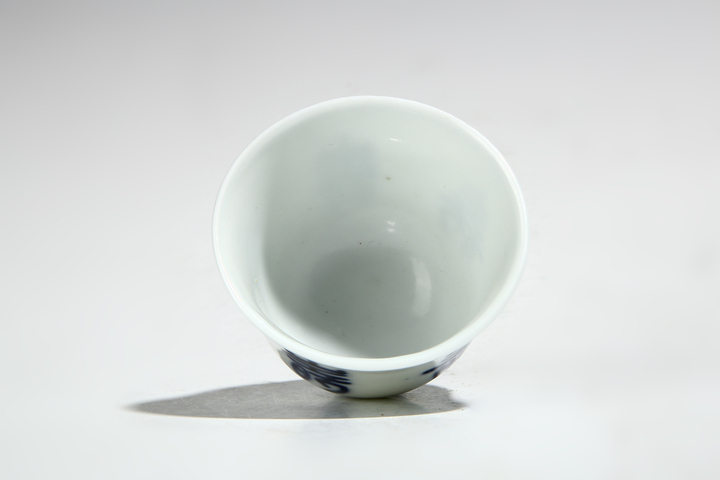 古玩陶瓷清中期·青花壽字紋杯真品鑒賞圖