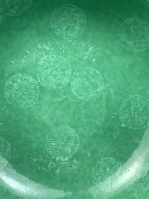 古玩陶瓷綠地粉彩皮球花暗刻花卉紋碗拍賣,當前價格800元