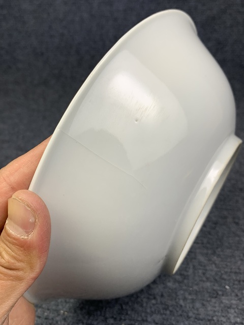 古玩陶瓷綠地粉彩皮球花暗刻花卉紋碗拍賣,當前價格800元