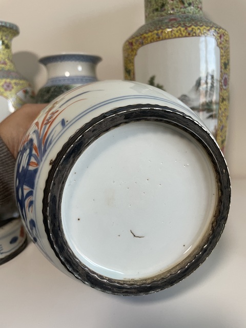 古玩陶瓷青花礬紅描金罐真品鑒賞圖