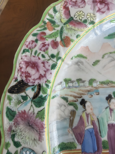 古玩陶瓷廣彩人物花口盤真品鑒賞圖