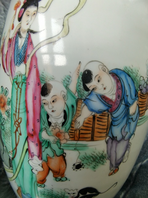 古玩陶瓷三娘教子圖新粉彩瓶真品鑒賞圖