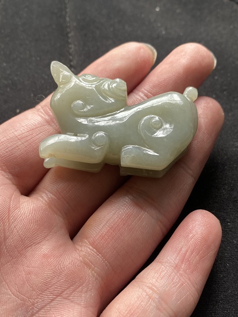 古玩玉器(一口價放漏)民國和田玉圓雕“瑞獸”把件拍賣,當(dāng)前價格1500元