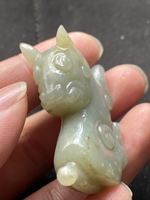 古玩玉器(一口價放漏)民國和田玉圓雕“瑞獸”把件拍賣,當(dāng)前價格1500元