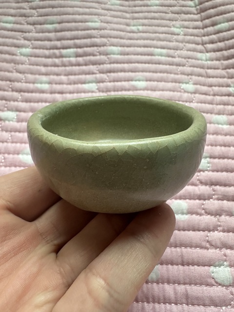 古玩陶瓷龍泉臥足杯拍賣,當前價格3500元