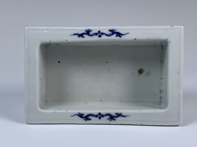 古玩陶瓷清晚期·青花獅子紋水仙盆真品鑒賞圖