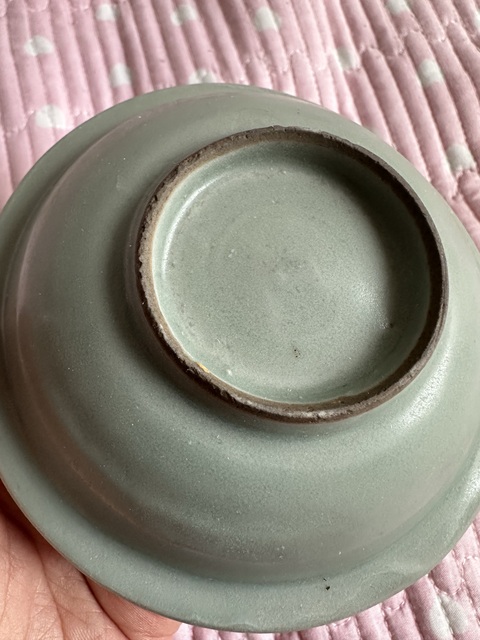 古玩陶瓷龍泉青瓷菊瓣折沿洗拍賣,當前價格7800元