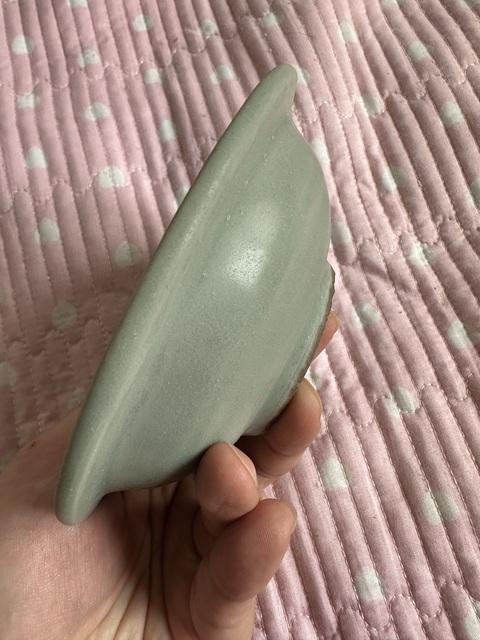 古玩陶瓷龍泉青瓷菊瓣折沿洗拍賣,當前價格7800元