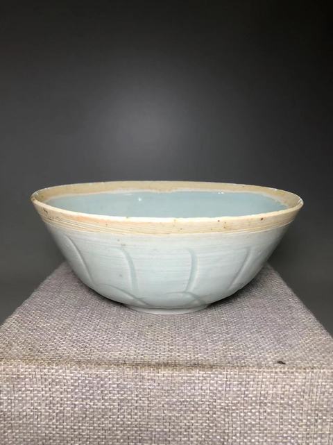 宋，湖田窯影青釉仰蓮紋面包碗拍賣，當前價格4600元