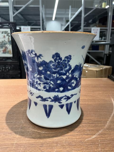 古玩陶瓷花鳥紋青花筆筒真品鑒賞圖