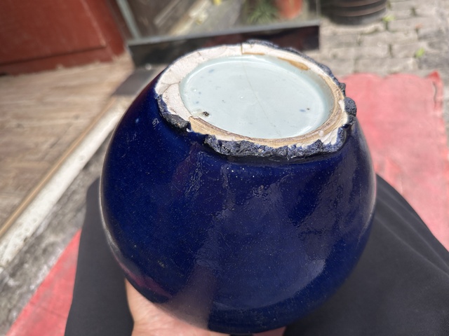 古玩陶瓷藍(lán)釉西瓜罐真品鑒賞圖