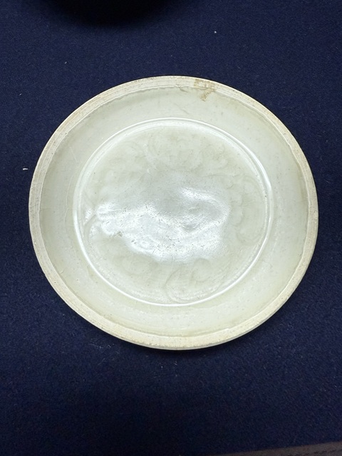 古玩陶瓷定窯系刻花盤真品鑒賞圖