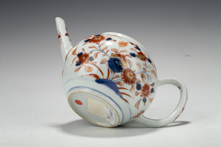 古玩陶瓷清康熙·青花礬紅描金花卉紋茶壺拍賣，當前價格2500元