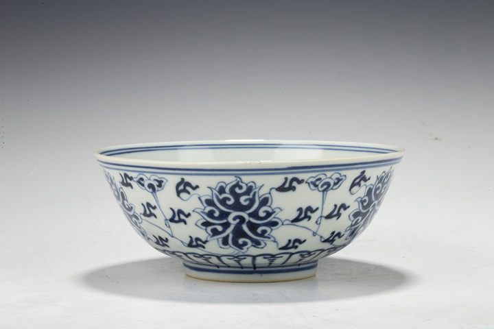 古玩陶瓷清光緒官窯紋青花纏枝蓮紋碗拍賣，當前價格5000元