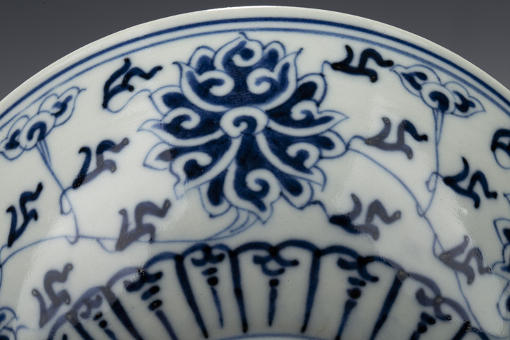 古玩陶瓷清光緒官窯紋青花纏枝蓮紋碗拍賣，當前價格5000元