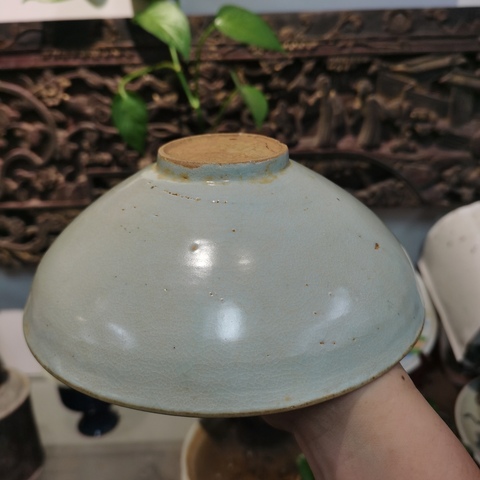 古玩陶瓷宋代影青劃花碗拍賣,當(dāng)前價(jià)格1260元