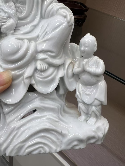 古玩陶瓷德化觀音瓷塑真品鑒賞圖