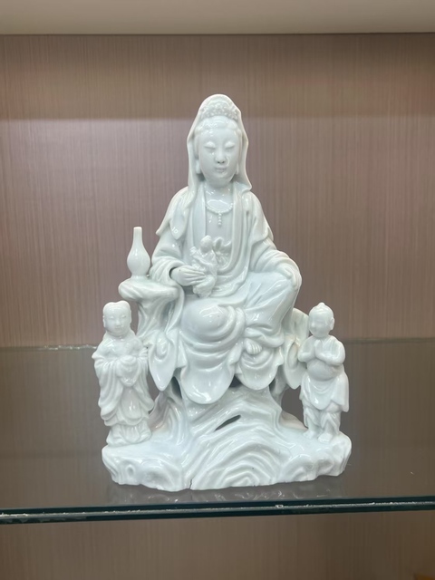古玩陶瓷德化觀音瓷塑真品鑒賞圖