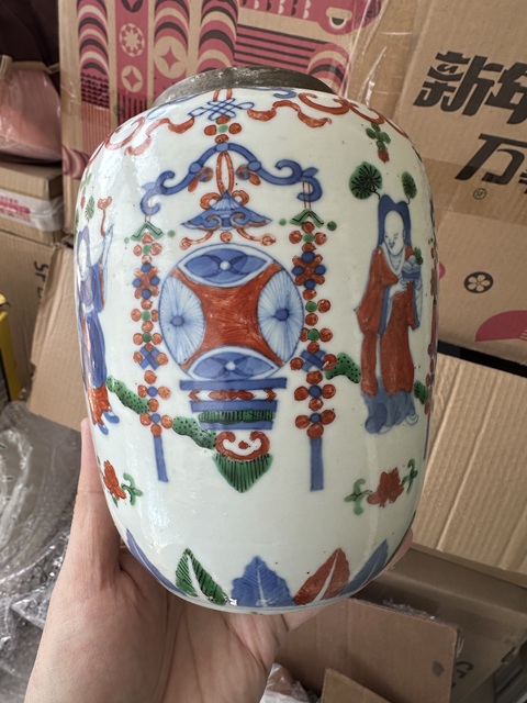 古玩陶瓷青花五彩人物故事紋罐真品鑒賞圖