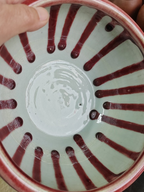 古玩陶瓷紅釉香爐真品鑒賞圖