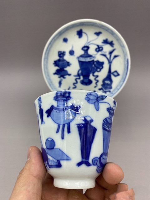 古玩陶瓷晚清 青花博古圖鈴鐺杯碟套拍賣,當(dāng)前價格3000元