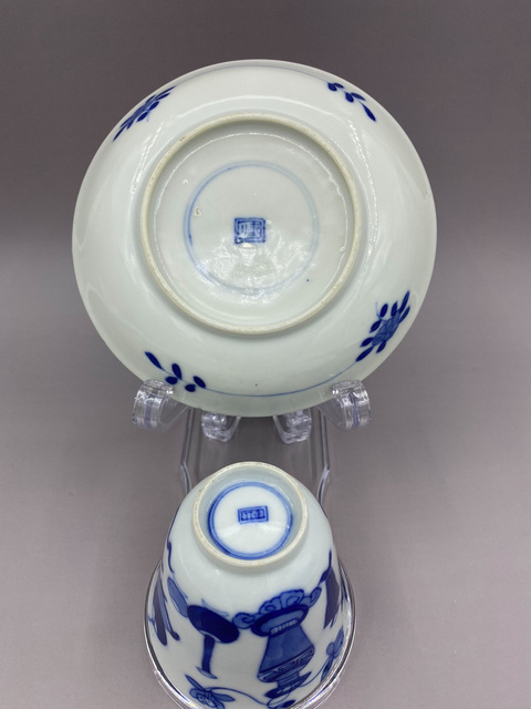 古玩陶瓷晚清 青花博古圖鈴鐺杯碟套拍賣,當(dāng)前價格3000元