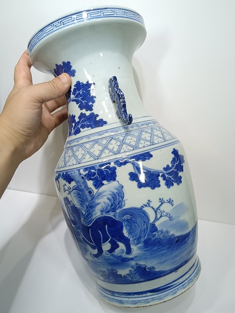 古玩陶瓷青花人物雙耳瓶拍賣，當前價格13000元